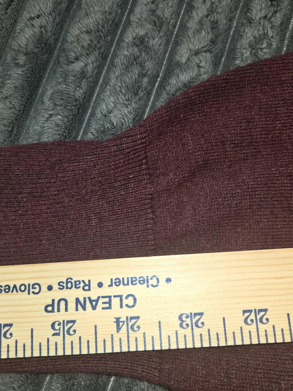 St. John's Bay Men's XL Maroon Pullover v-neck sweater Preppy